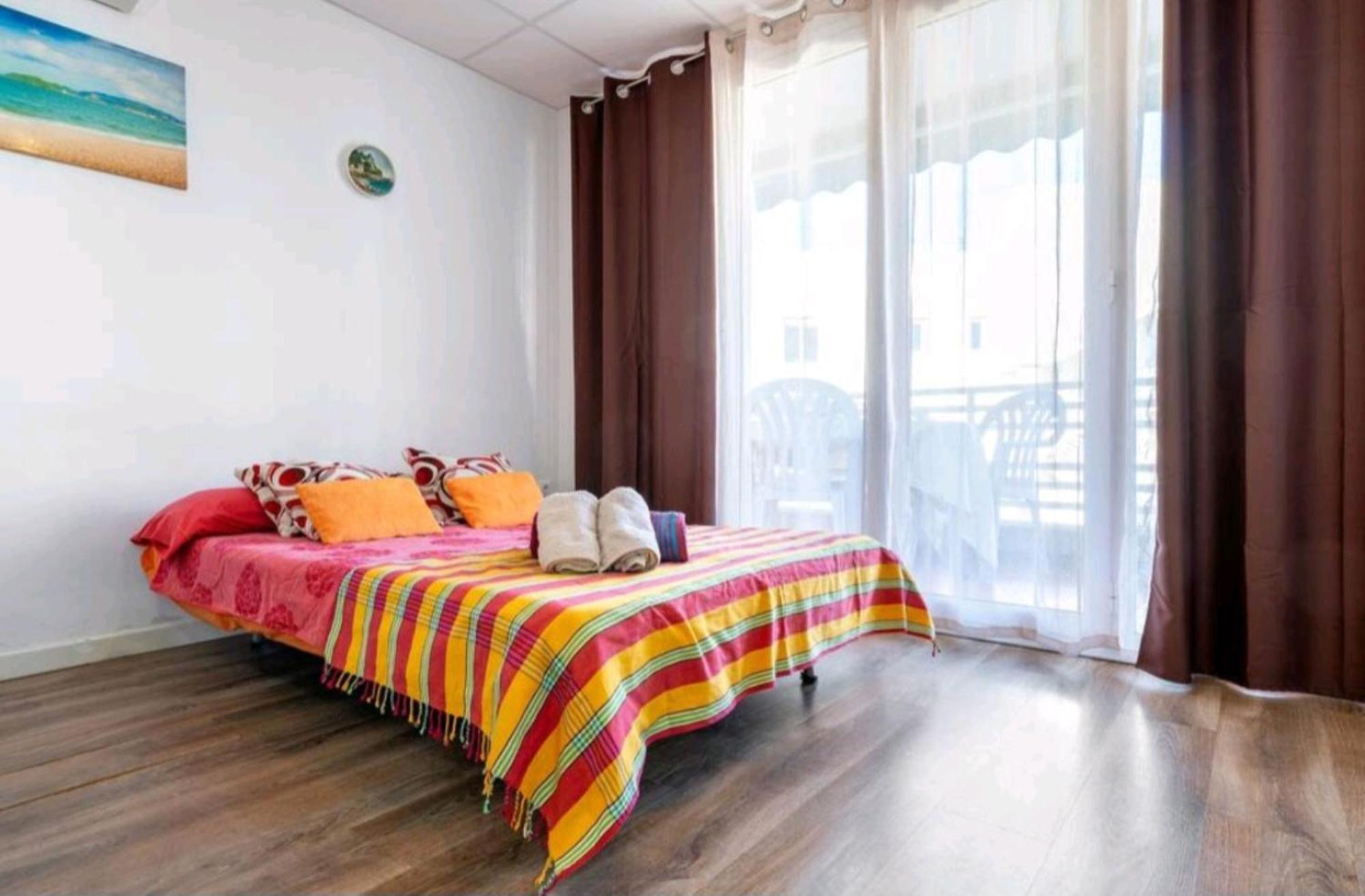 Apartamento Lauren Salou Apartment ภายนอก รูปภาพ