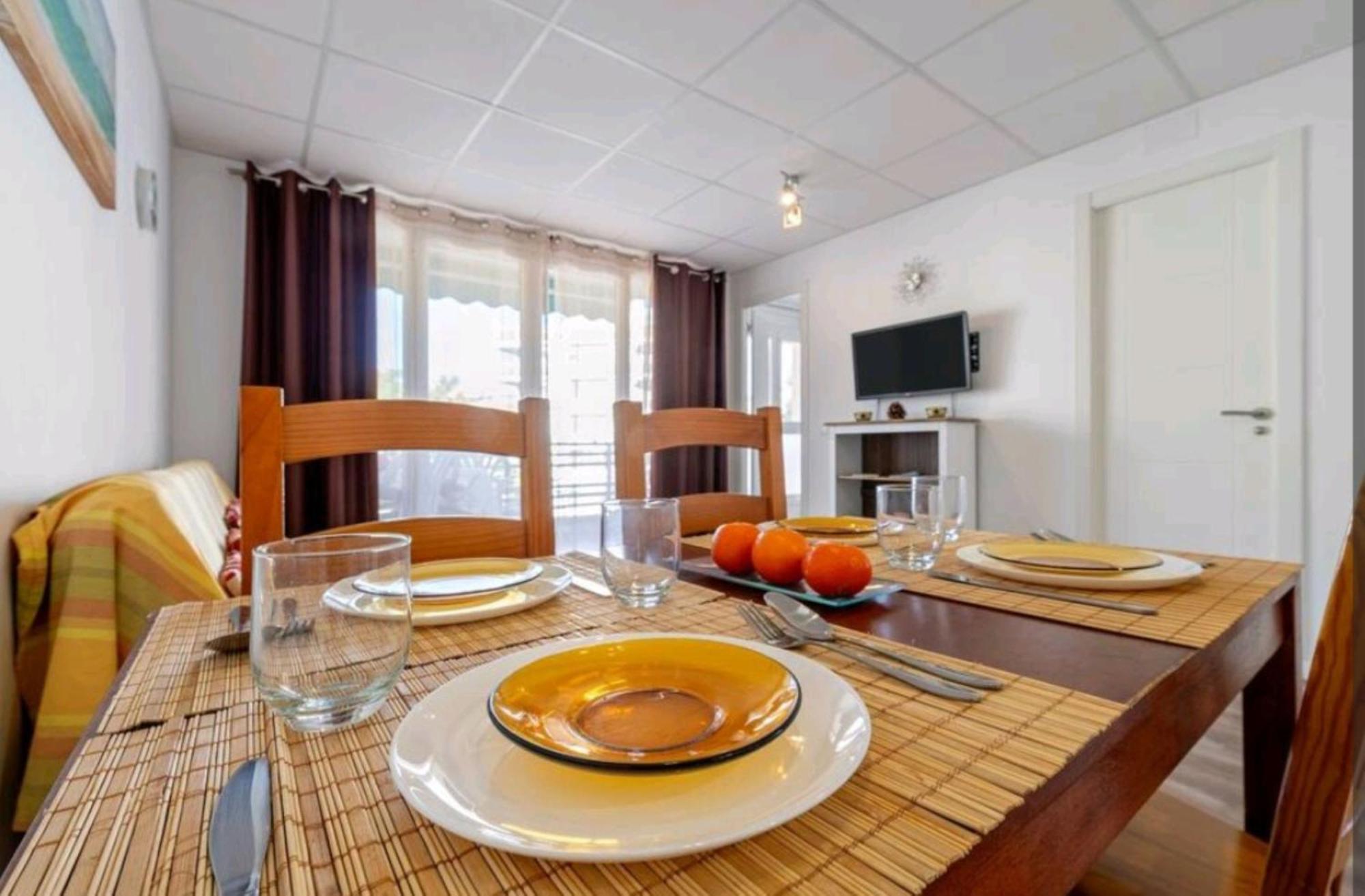 Apartamento Lauren Salou Apartment ภายนอก รูปภาพ