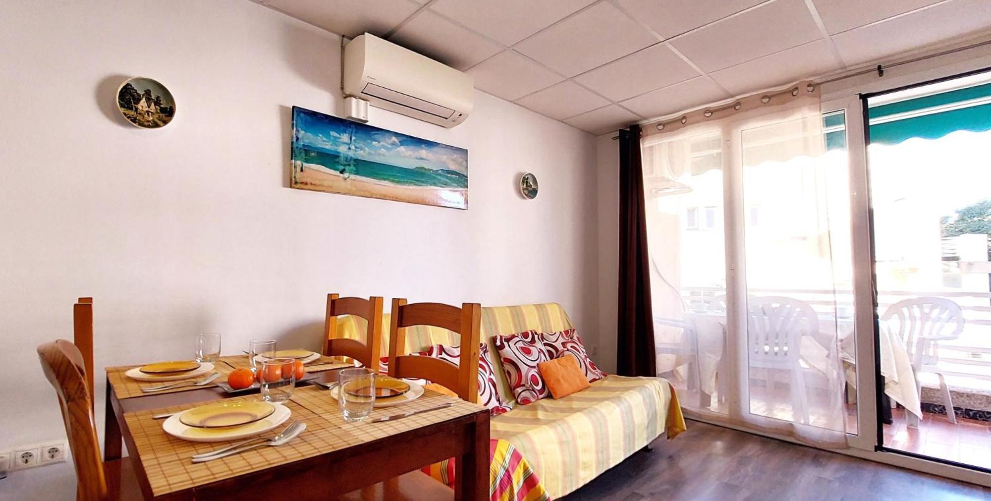 Apartamento Lauren Salou Apartment ภายนอก รูปภาพ